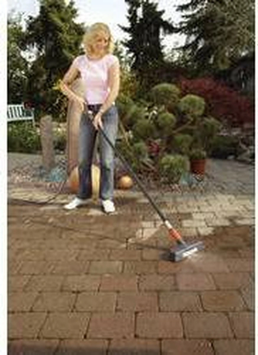 GARDENA Cleansystem Comfort Schrobber - Reinigen Van Paden - Terras - Oprit - Afbeelding 8